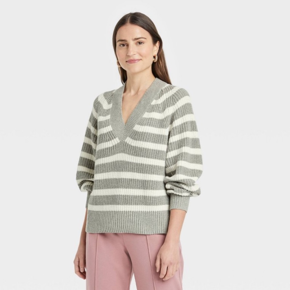Women’s Striped V-neck Pullover Sweater